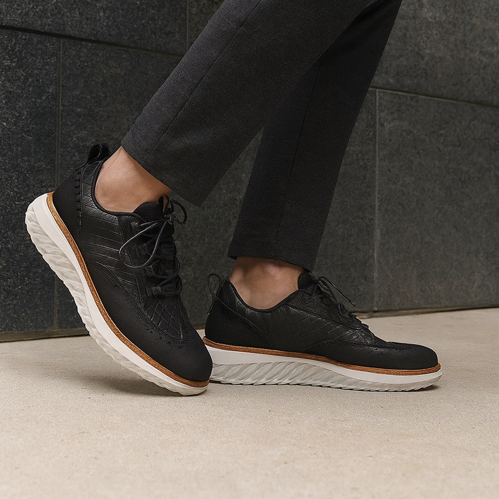 Carver Bay Leather Sneakers