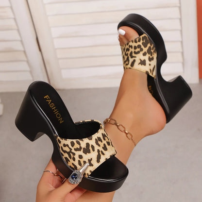 Linea Platform Slide